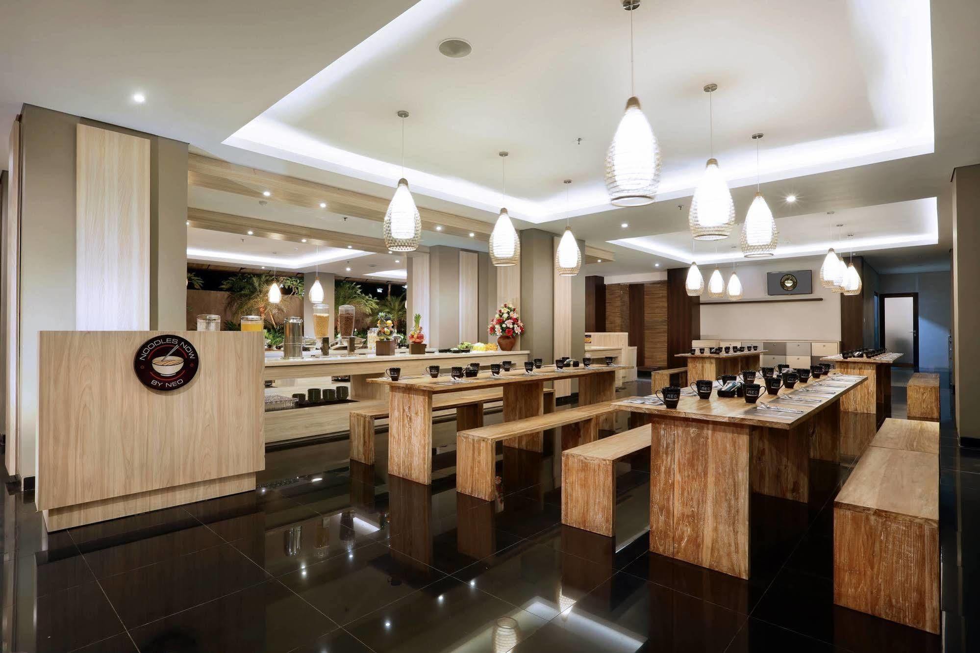 Hotel Neo Denpasar By Aston Exteriér fotografie